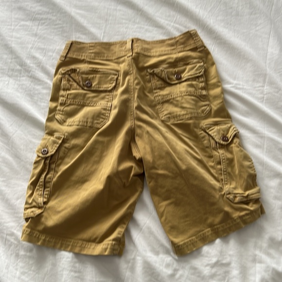 American Eagle cargo - Picture 2 of 4